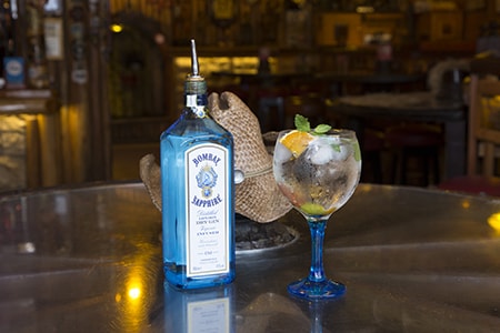 Bombay Gin & Cocktail